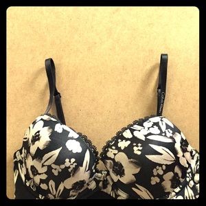 Calvin Klein bra size 34C. Push up bra